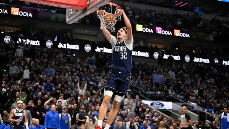 Cooper Flagg kicks off 2026 with some great poster dunks
