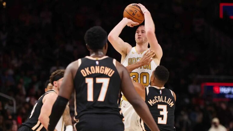 Why Quin Snyder believes Atlanta can’t ‘pay off’ a 52-point quarter