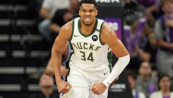 Before entering the tough part, the Bucks play to scare each other