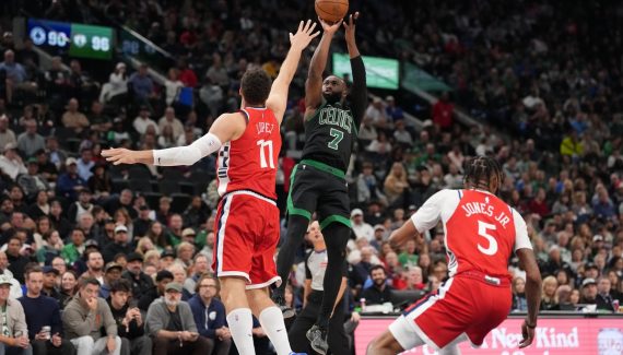 Jaylen Brown (50 points) equaled his career record and ended the series of the Clippers!