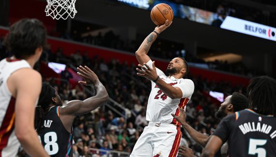 Norman Powell and the heat continues in Detroit!