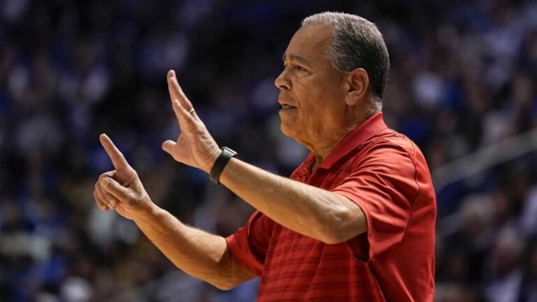 Kelvin Sampson sends a classy message to Iowa State