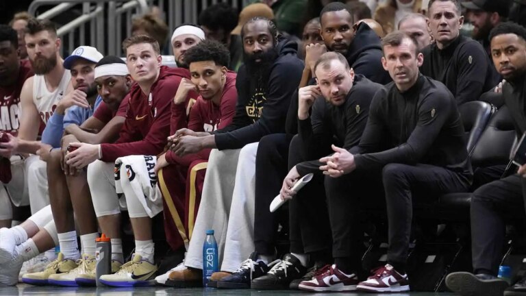 Are James Harden, Donovan Mitchell playing tonight? Cavs vs. Pistons injuries