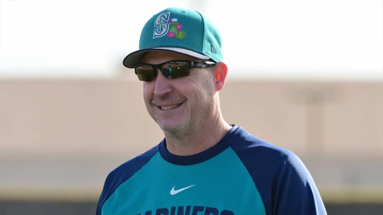 Seattle trades for Marlins reliever to bolster bullpen