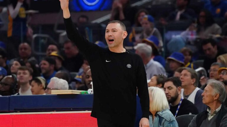 David Adelman’s ‘Confounding’ Opinion on Draymond Green’s Late Injury