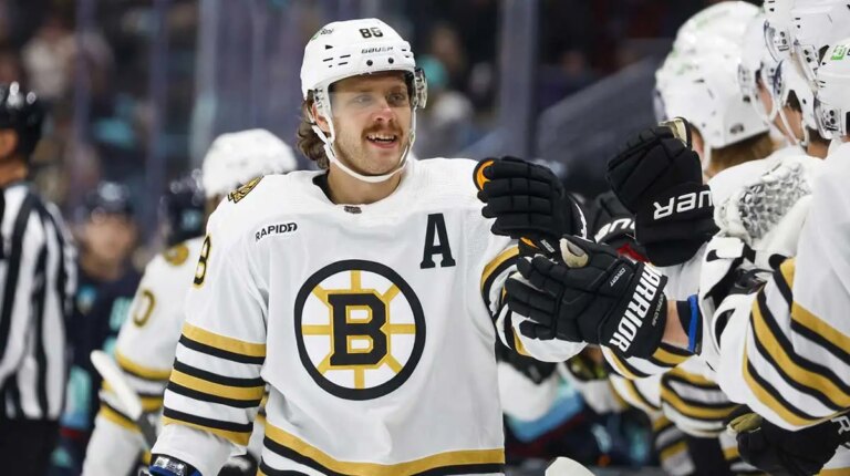 David Pastrnak was heartbroken after nearly winning the game against the Lightning