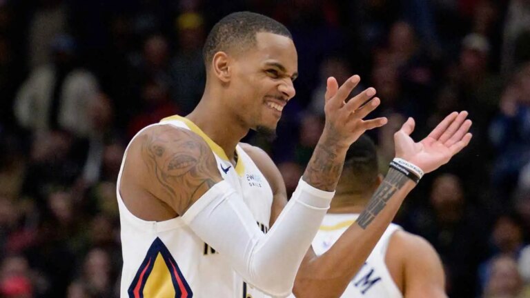 Dejounte Murray shuts down trade request rumors