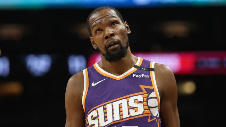 Kevin Durant tied Kareem Abdul-Jabbar’s record in a win against the Hornets