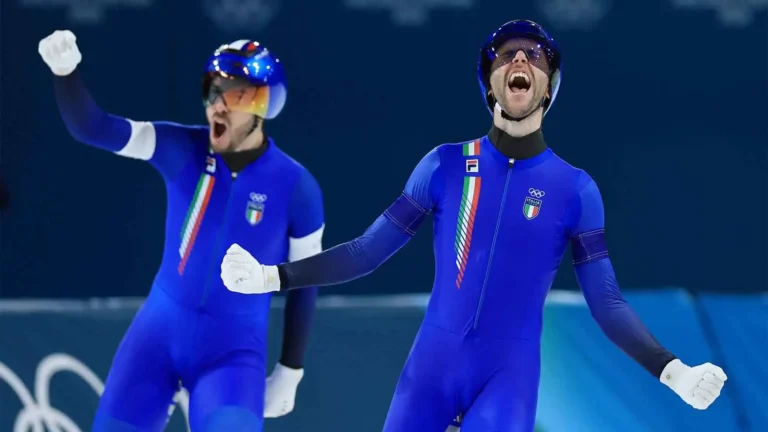 Team USA Speed Skating follows Italy’s ‘Night Night’ celebration of Stephen Curry