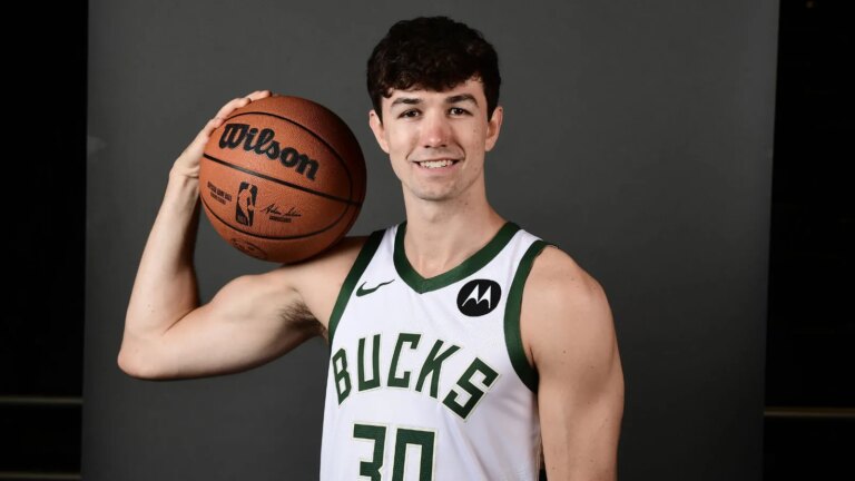 Meet Giannis’ new teammate after Milwaukee makes roster move