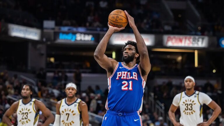 Joel Embiid earns “amazing” props from Jay Wright