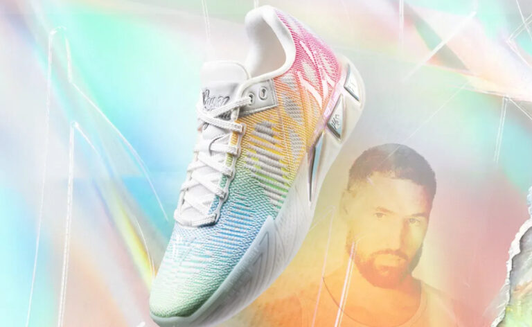 Klay Thompson’s ANTA KT 11 in the light