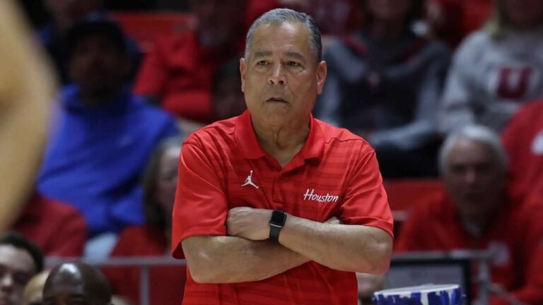 Kelvin Sampson comments on JT Toppin’s season-ending injury