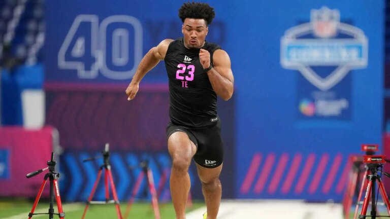 Oregon’s Kenyon Sadick tied the Combine record with a blistering 4.40 40 time