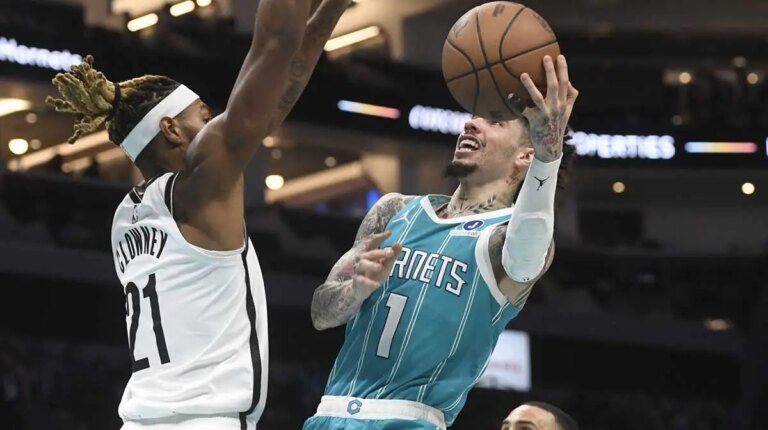 Marc Stein reports on the Hornets, Nets, Jazz eie trade in the minor deadlines