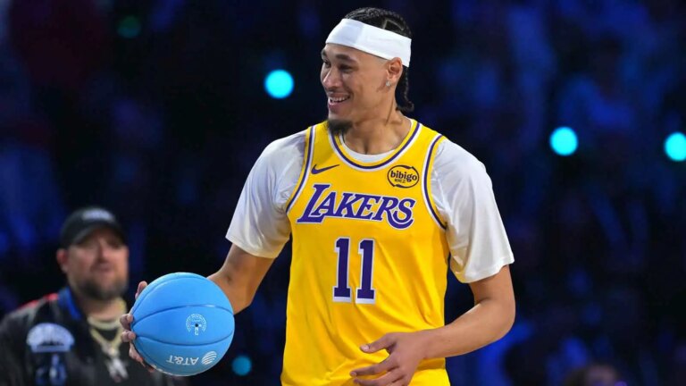 JJ Redick gives optimistic update on Jackson Hayes’ injuries