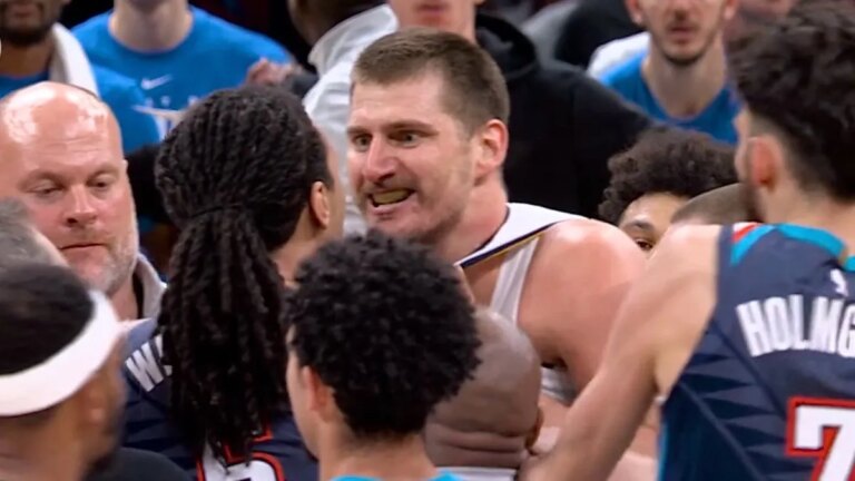 Lou Dort’s flagrant ejection 2 leads to an argument between Nikola Jokic and Jaylin Williams