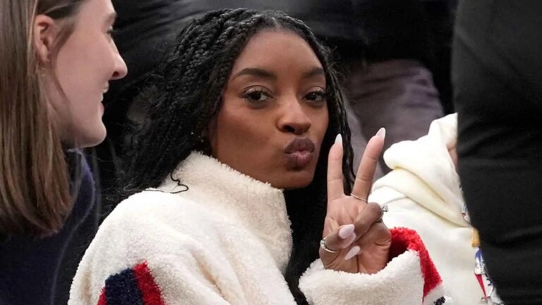 GOAT Simone Biles’ reaction to Mikaela Shiffrin’s historic slalom gold medal