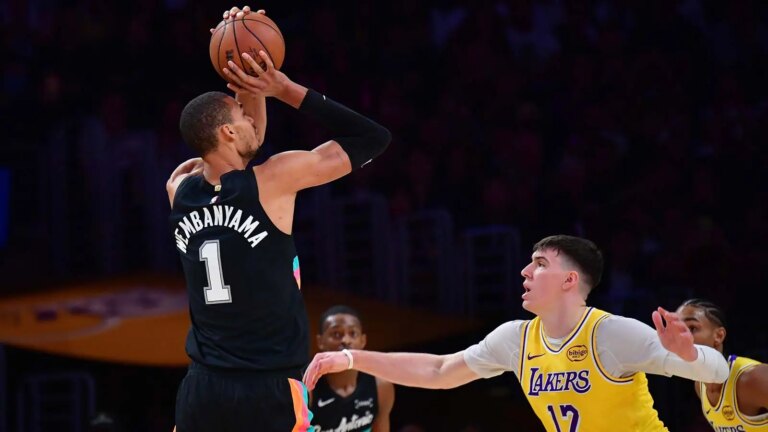 Jake LaRavia fouls off Victor Vembanyama’s assignment