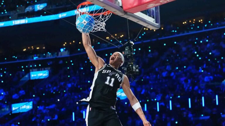 The Spurs’ Carter Bryant fell short in the NBA slam dunk contest despite a perfect 50 slams