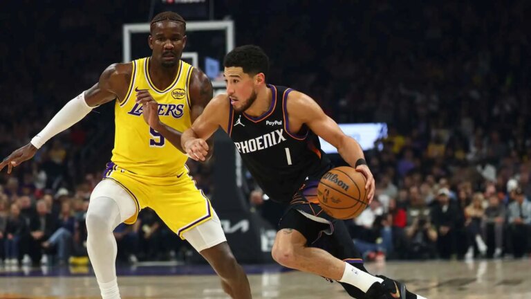 Devin Booker has a hilarious reaction to a fan telling him to join LA