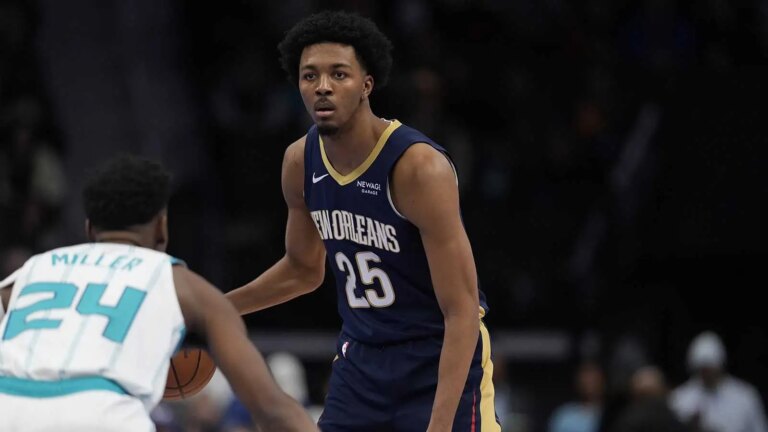 Trey Murphy III will miss the Bucks showdown with a shoulder injury