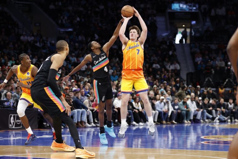 Kon Knuepel on track to become most prolific 3-point rookie