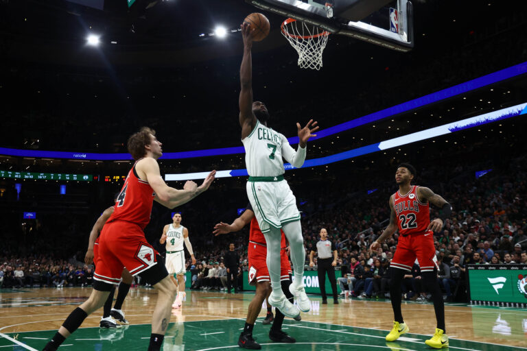 Celtics in demonstration against the Bulls