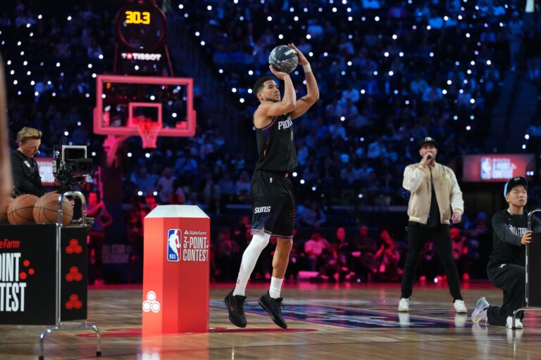 The final 3-point fight at home for Devin Booker?