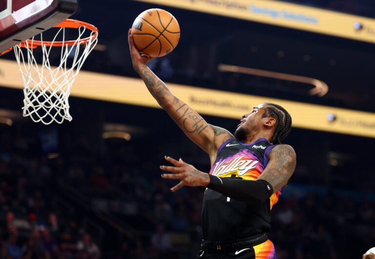 Clumsy all game, Jaylen Green adjusted his aim in the last second