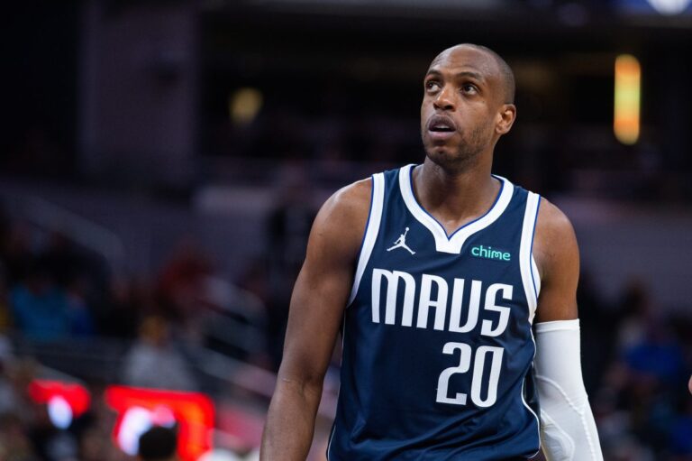 In Dallas, Chris Middleton is in control of his future