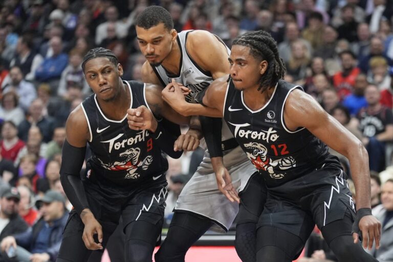 Spurs got 10 out of 10 in Toronto!