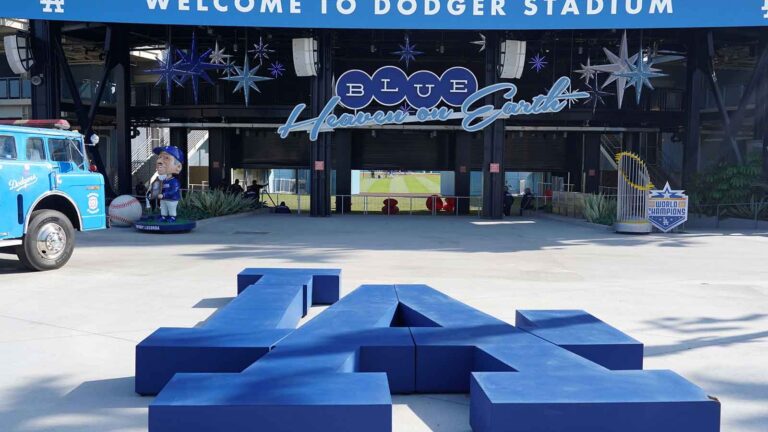 Brandon Gomes not fazed by Manny Machado, praise for Bryce Harper