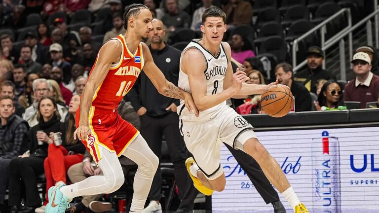 Quin Snyder clarified the decision to bench Zachary Rizacher