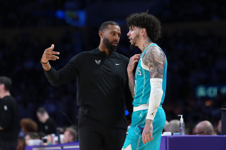 Charles Lee blames himself for “headbutting” LaMelo Ball