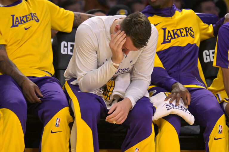 Luka Doncic loses against the Warriors