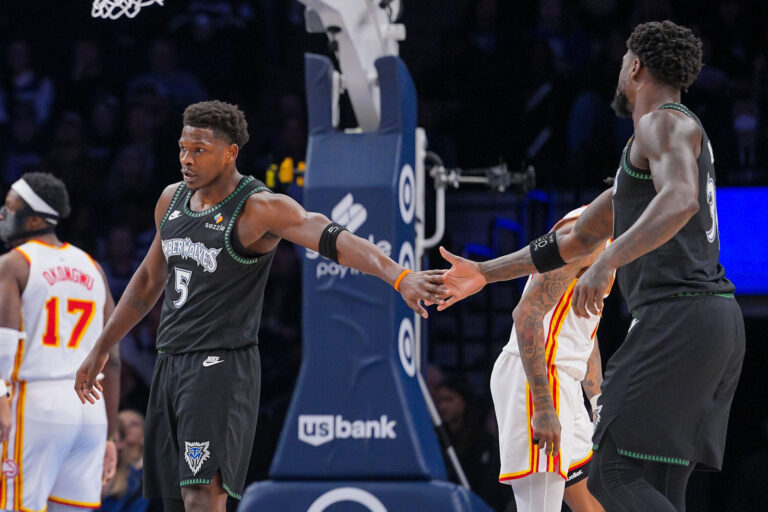 The Wolves eliminate the Hawks