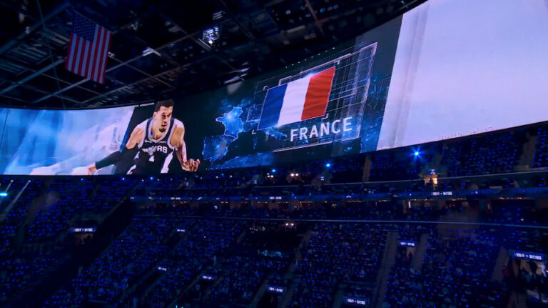 Victor Wembanyama’s strange “France” during his introduction at the All-Star game