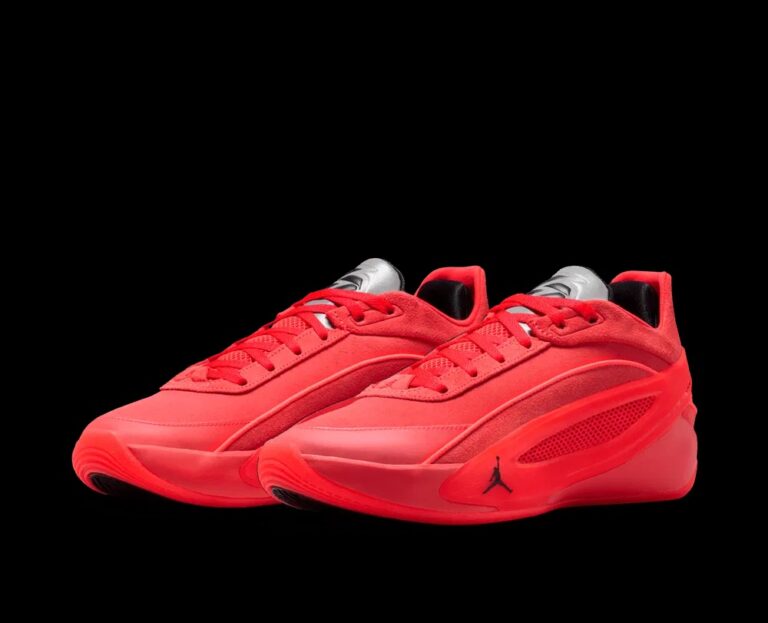 Port 5 and Port 77 see red