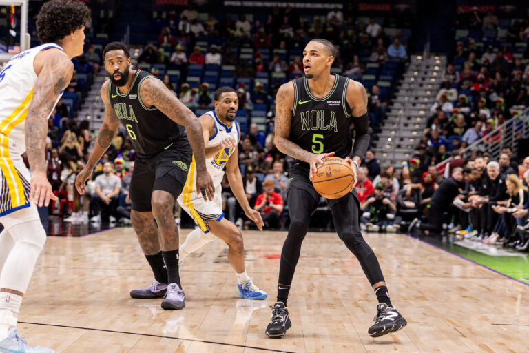 With a determined Dejounte Murray, the Pelicans surprise the Warriors