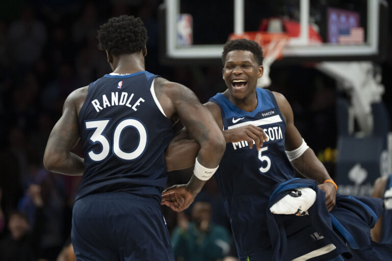 With a great Julius Randle, the Wolves beat the Blazers