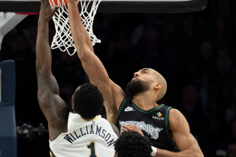Rudy Gobert wants to “kick in” the Wolves who are not making any effort on defense