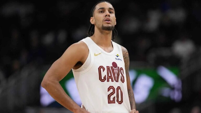 Jaylon Tyson brings NFL brother to press conference