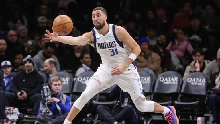 Klay Thompson ruled out the Thunder clash with an adductor strain